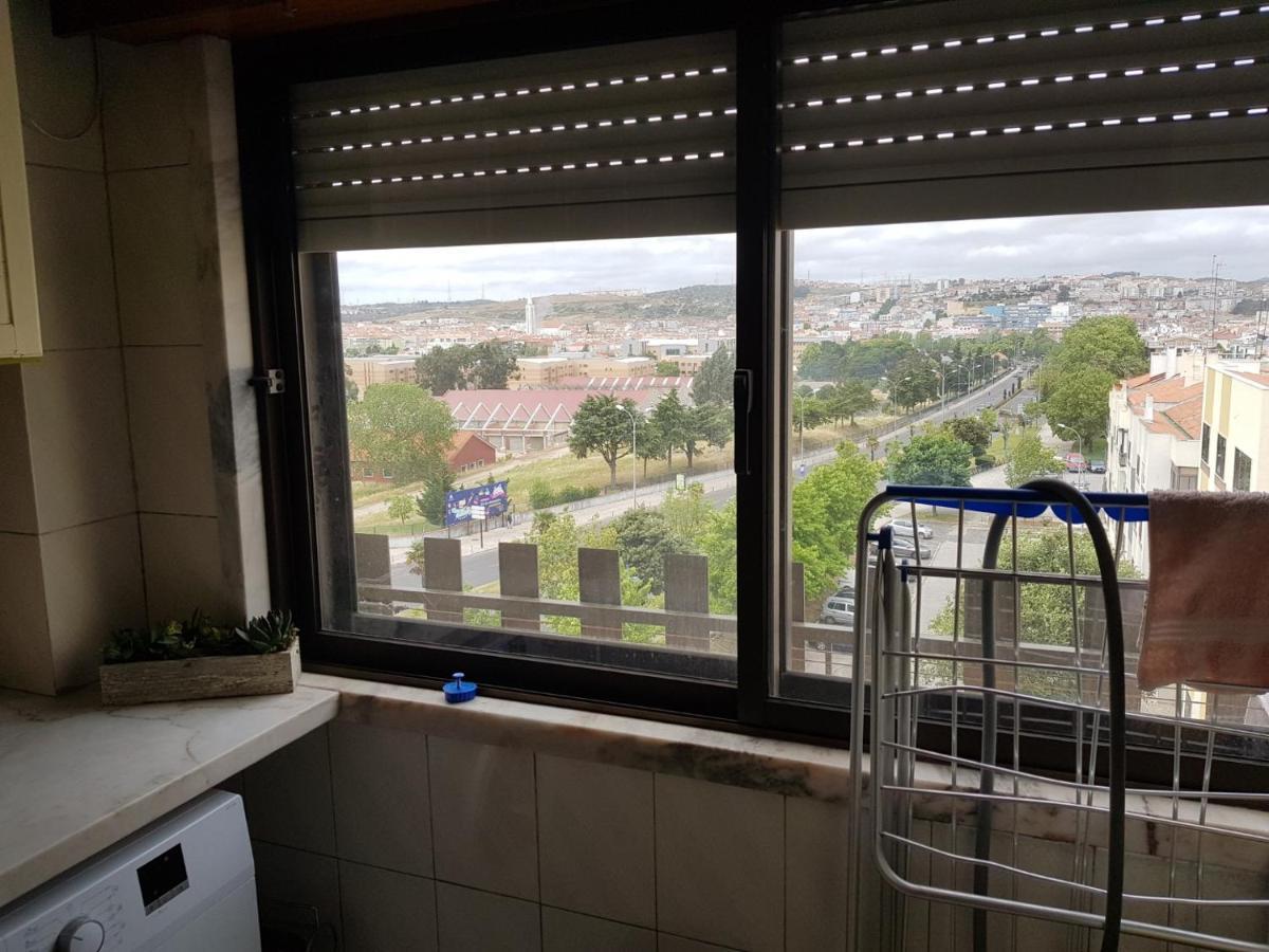 Enjoy Lisbon Cascais Sintra 1200 Metres To Metro Blue Line Sintra Rail Line Free Parking Appartement Amadora Buitenkant foto