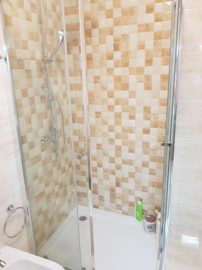 Enjoy Lisbon Cascais Sintra 1200 Metres To Metro Blue Line Sintra Rail Line Free Parking Appartement Amadora Buitenkant foto