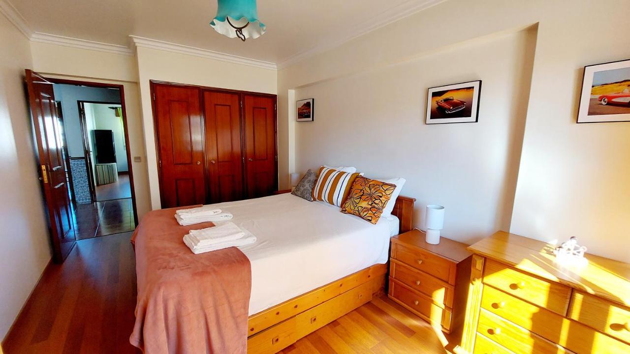 Enjoy Lisbon Cascais Sintra 1200 Metres To Metro Blue Line Sintra Rail Line Free Parking Appartement Amadora Buitenkant foto