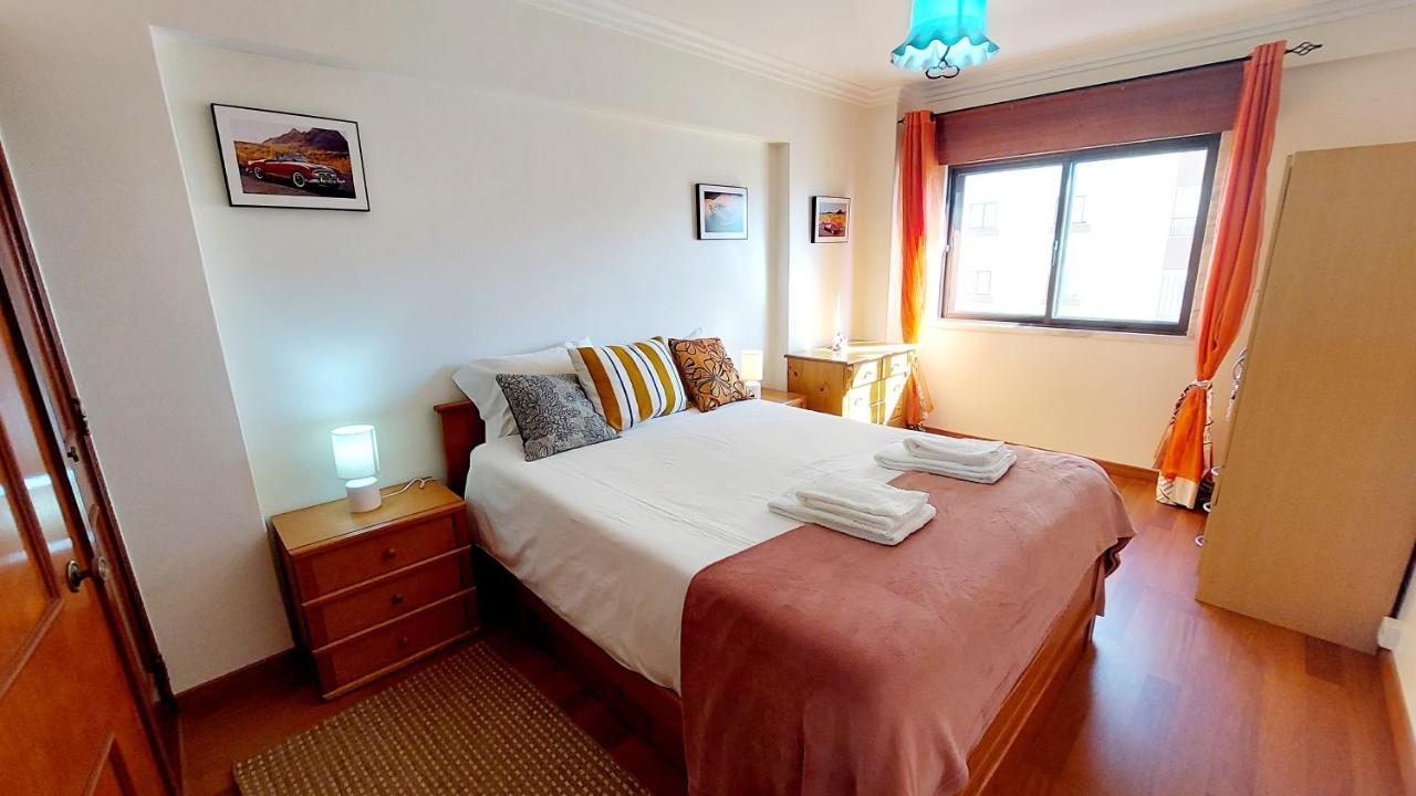 Enjoy Lisbon Cascais Sintra 1200 Metres To Metro Blue Line Sintra Rail Line Free Parking Appartement Amadora Buitenkant foto