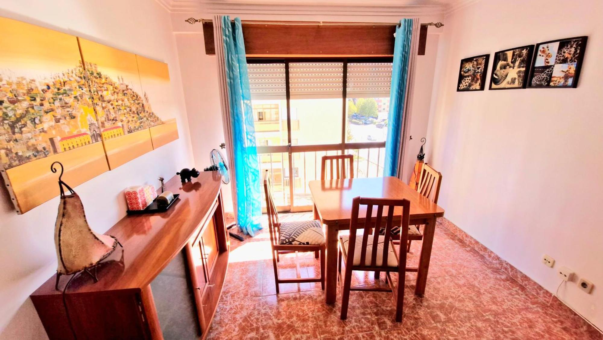 Enjoy Lisbon Cascais Sintra 1200 Metres To Metro Blue Line Sintra Rail Line Free Parking Appartement Amadora Buitenkant foto